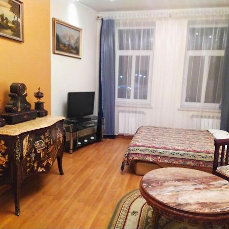 Апартаменты Около Собора Св.Юра Lviv Exteriör bild